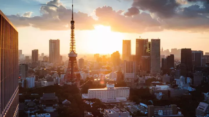 Tokyo Tower and city skyline at sunset during winter with clear skies