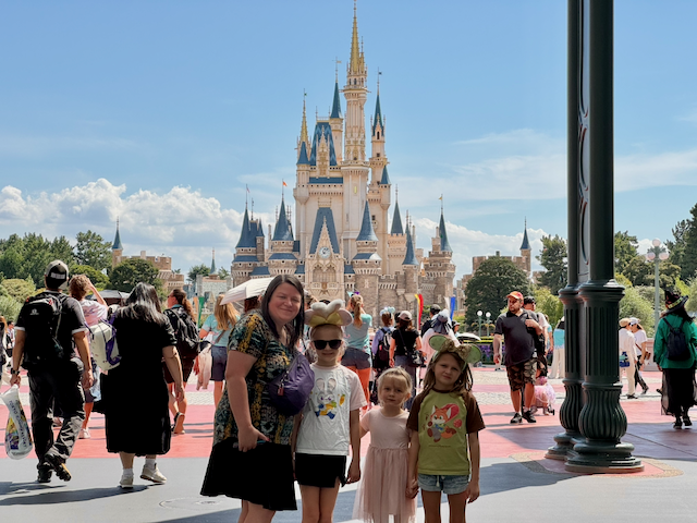 Adam and Linds family travel