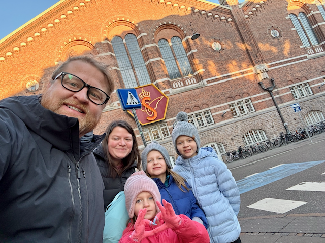 Adam and Linds family travel
