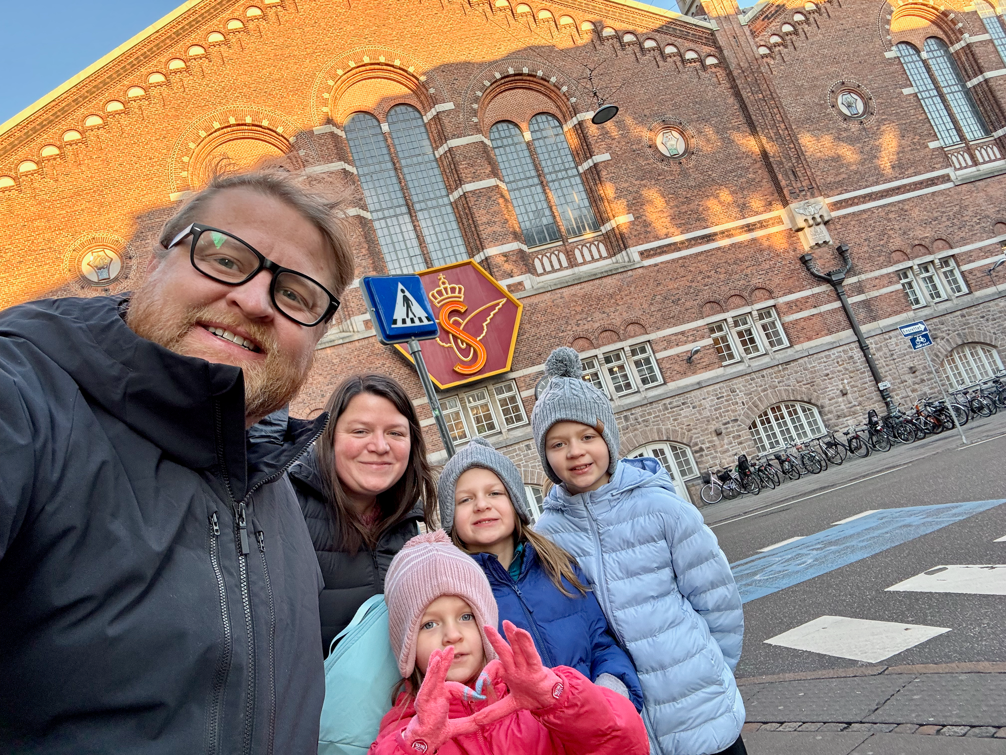 Adam and Linds family travel