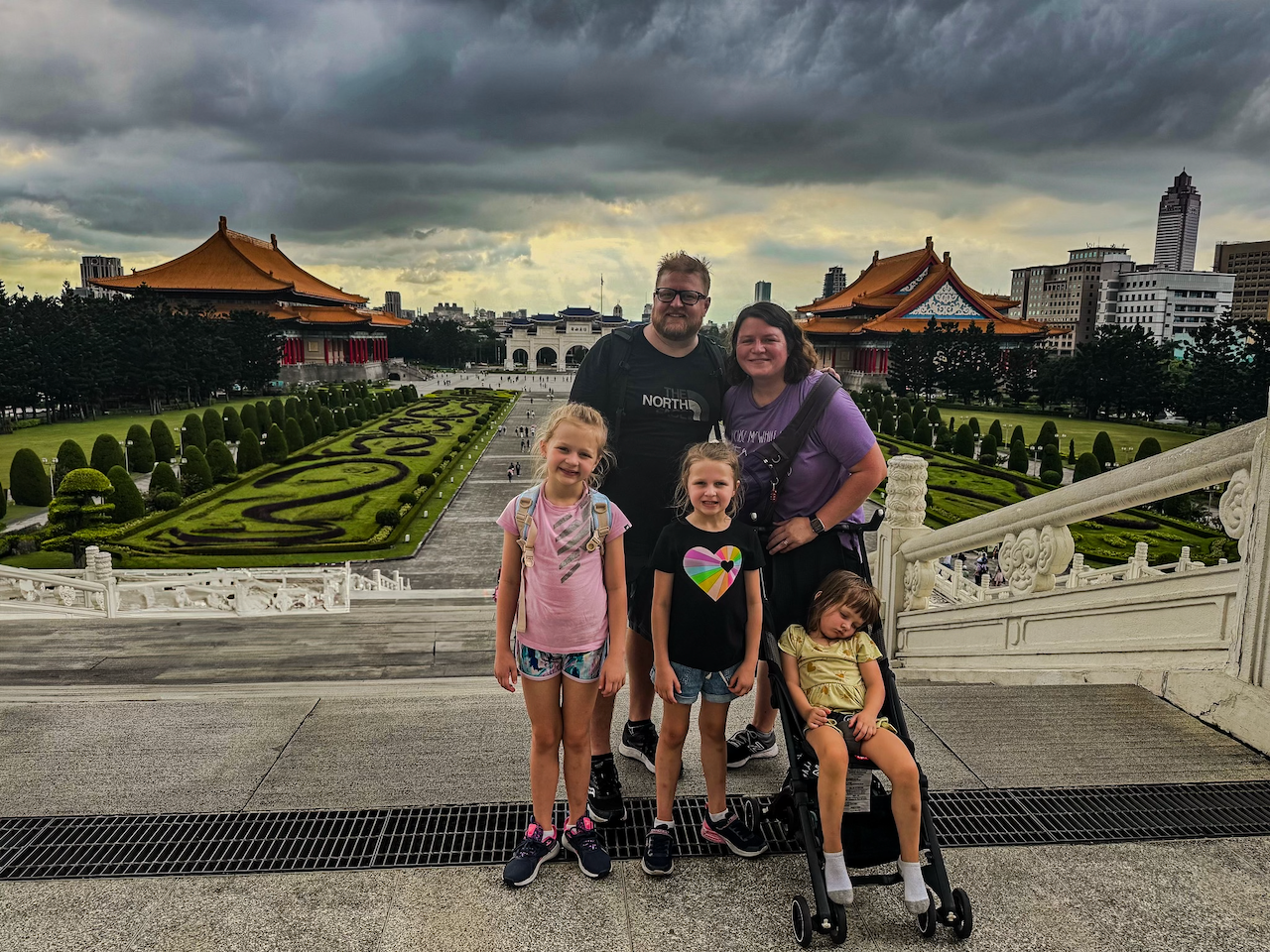 Adam and Linds family travel